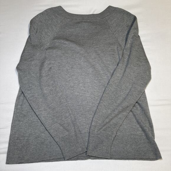 Banana Republic Womens Medium Sweater Gray Long Sleeve Modal Blend V Neck EUC - Picture 11 of 12
